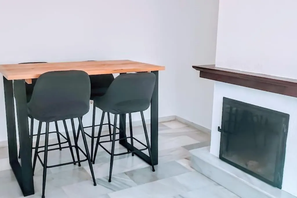 شقة مالقة  في !!Fabulous Duplex In Mijas Costa With Community Pool And Parking Free!!