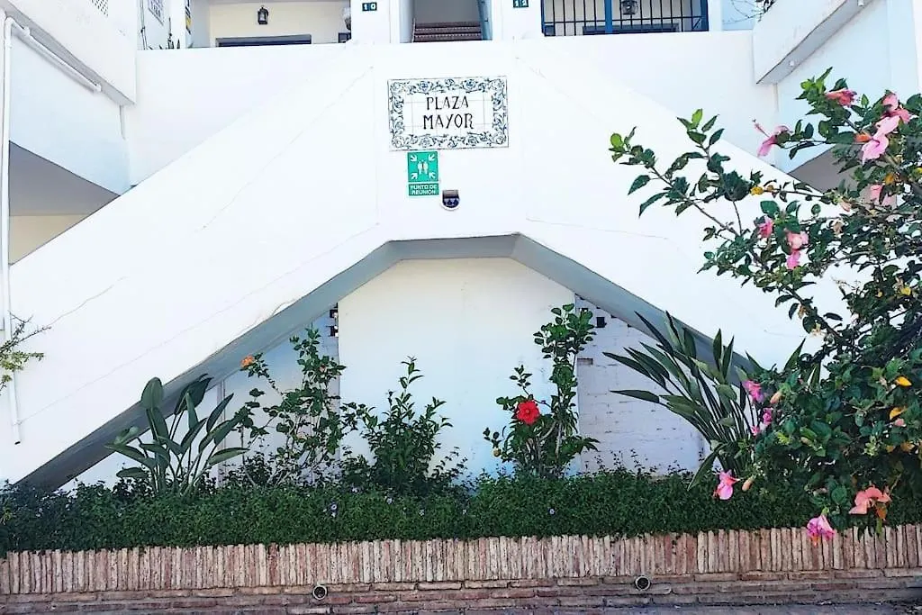 شقة مالقة  في !!Fabulous Duplex In Mijas Costa With Community Pool And Parking Free!!