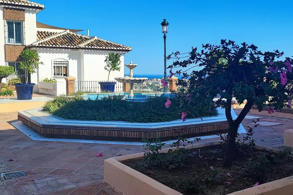 !!Fabulous Duplex In Mijas Costa With Community Pool And Parking Free!! Apartment Malaga Spain